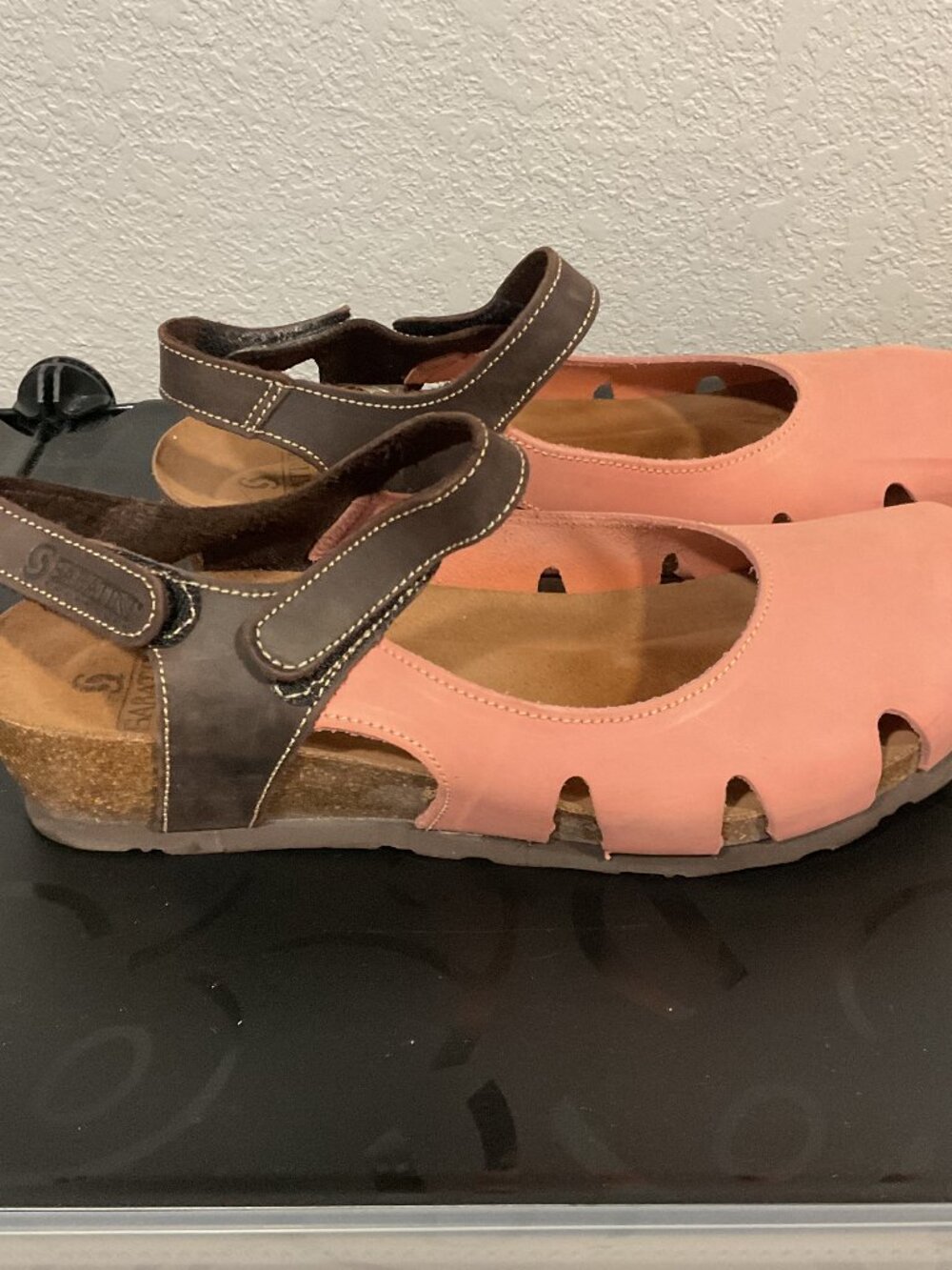 Like New Sabatini closed toe sandals in Salmon and Brown leather 41/10-10.5 - Picture 2 of 7
